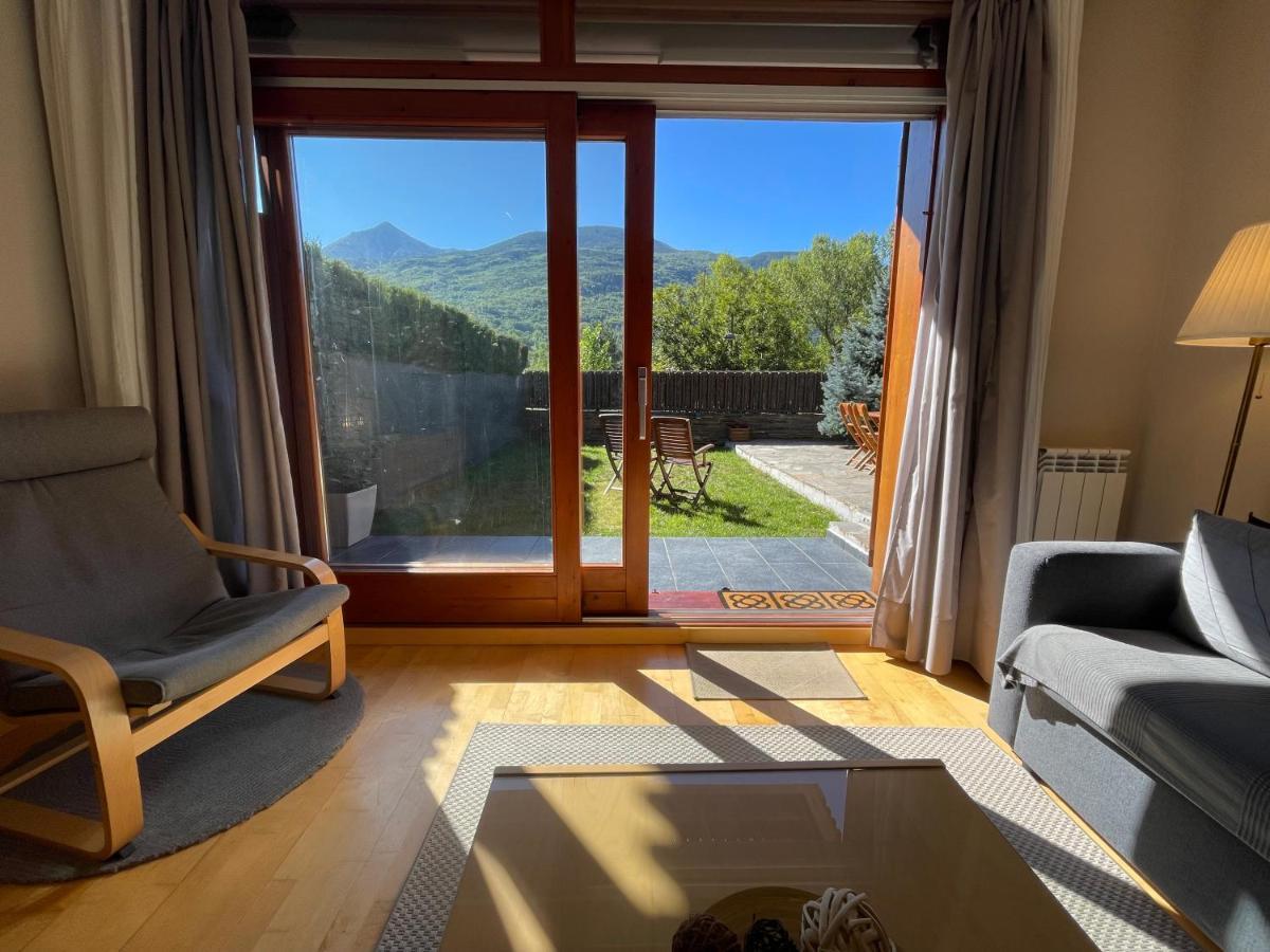 B49 - Bajo Con Jardin Peguera - Villmor Appartement Benasque Buitenkant foto