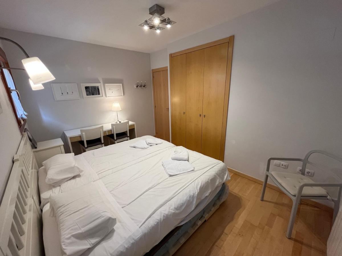 B49 - Bajo Con Jardin Peguera - Villmor Appartement Benasque Buitenkant foto