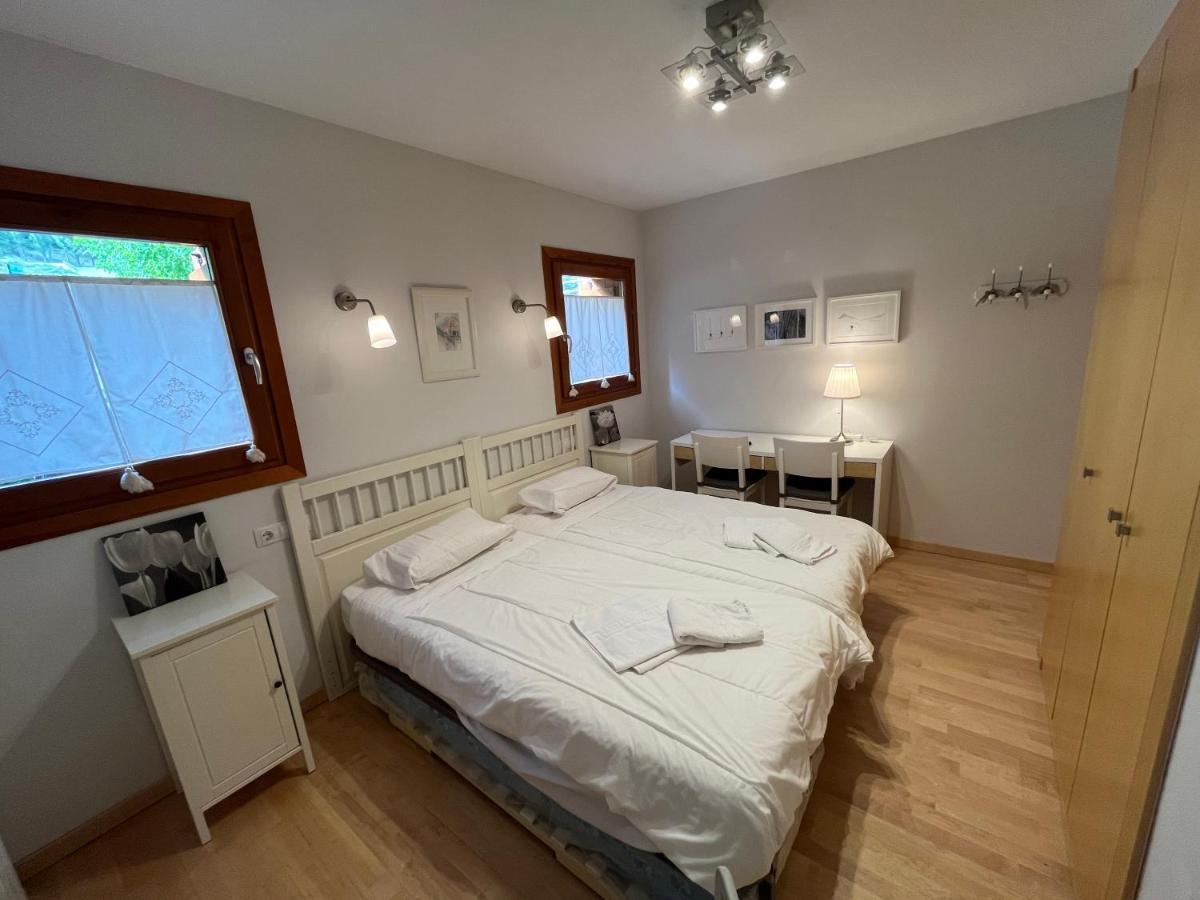 B49 - Bajo Con Jardin Peguera - Villmor Appartement Benasque Buitenkant foto
