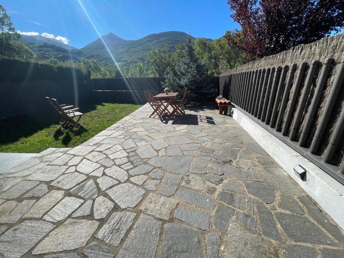 B49 - Bajo Con Jardin Peguera - Villmor Appartement Benasque Buitenkant foto